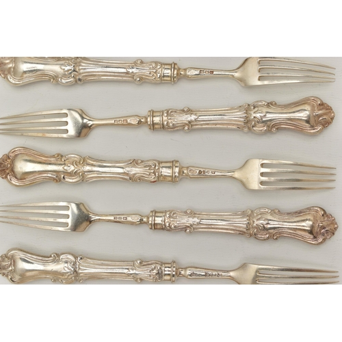 147 - A SELECTION OF SILVER BLADED CUTLERY, to include six tea forks, six tea knives, together with six fi... 