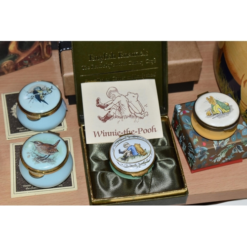 376 - A COLLECTION OF ENAMEL WARES AND SUNDRY ITEMS, to include a Crummles Beatrix Potter 'Samuel Whiskers... 