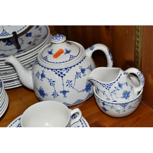 393 - MASON'S DENMARK PATTERN DINNERWARE, comprising a teapot, milk jug, sugar bowl, six dinner plates, si... 