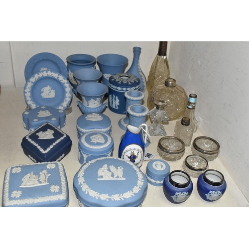 398 - A GROUP OF WEDGWOOD JASPERWARE, SILVER RIMMED BOTTLES AND A NINETEENTH CENTURY 'TRUSTY SERVANT' JUG,... 