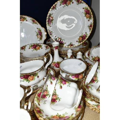 411 - A QUANTITY OF ROYAL ALBERT 'OLD COUNTRY ROSES' PATTERN DINNER AND TEAWARE, comprising six dinner pla... 