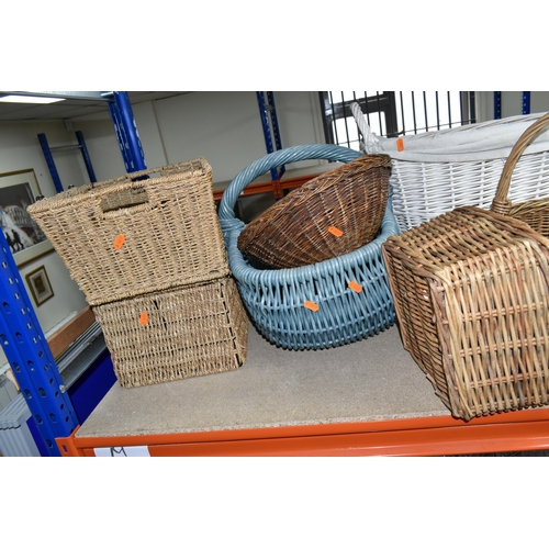 421 - A LARGE QUANTITY OF WICKER BASKETS AND HAMPERS, comprising shopping baskets, linen baskets, picnic h... 