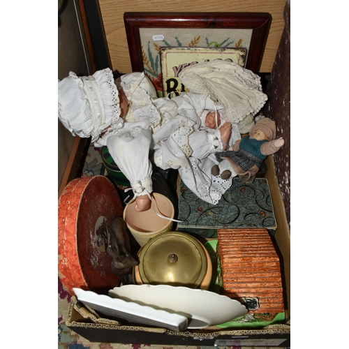 438 - ONE BOX OF MISCELLANEOUS SUNDRIES AND TWO PICTURES, to include a large gilt framed oil on canvas, a ... 