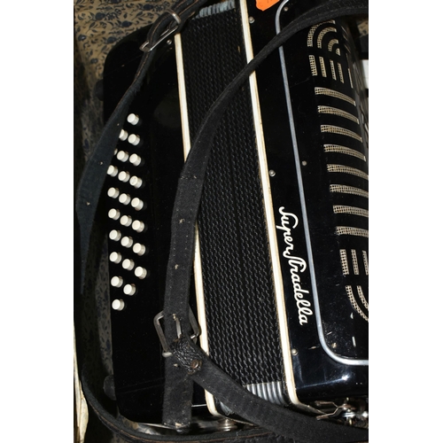 480 - A SUPER STRADELLA, 15 Key Accordion in a case with a label 'Barera Venezia' attached (1)