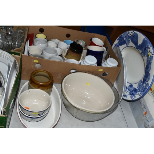 555 - FIVE BOXES AND LOOSE CERAMICS AND GLASS ETC, to include Royal Worcester ramekins, Cauldon rose patte... 