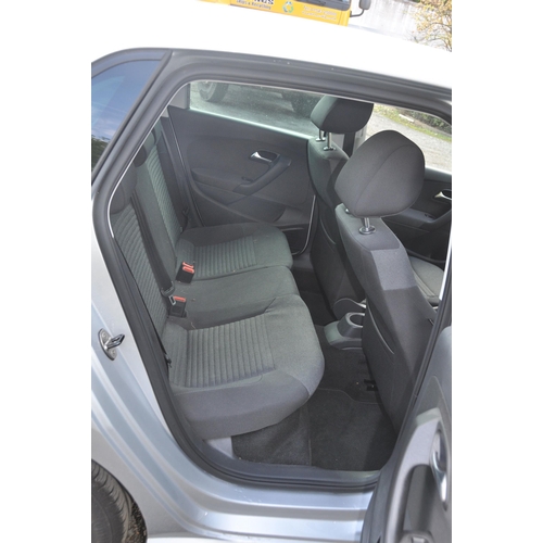 1001 - A 2013 VOLKSWAGEN POLO 1.4 FIVE DOOR HATCHBACK CAR, REGISTRATION NO- FG63 WYJ, in silver grey with a... 