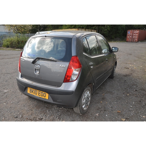 1002 - A 2010 HYUNDAI 110 CLASSIC FIVE DOOR HATCHBACK CAR, REGISTRATION NO- BK10 EOO, in grey with a 1.2ltr... 