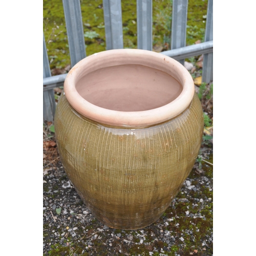 1005 - A LARGE GLAZED PLANT PLANTER, diameter 48cm x height 54cm (condition report: good)