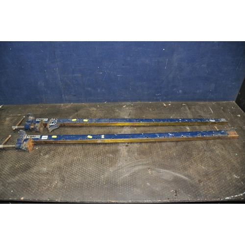 1086 - A PAIR OF NU TOOLS BLUE PAINTED SASH CRAMPS, length 133cm