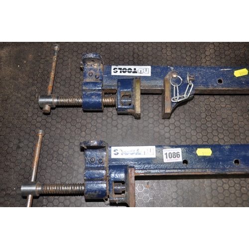 1086 - A PAIR OF NU TOOLS BLUE PAINTED SASH CRAMPS, length 133cm