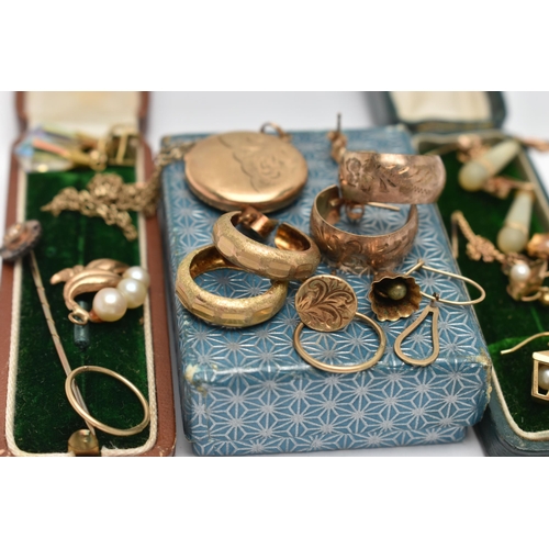 50 - AN ASSORTMENT OF YELLOW METAL JEWELLERY, to include two cased stick pins, fitted with base metal pin... 