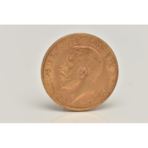 86 - A GOLD HALF SOVEREIGN COIN, depicting George V, dated 1914, approximate gross weight 4.1 grams