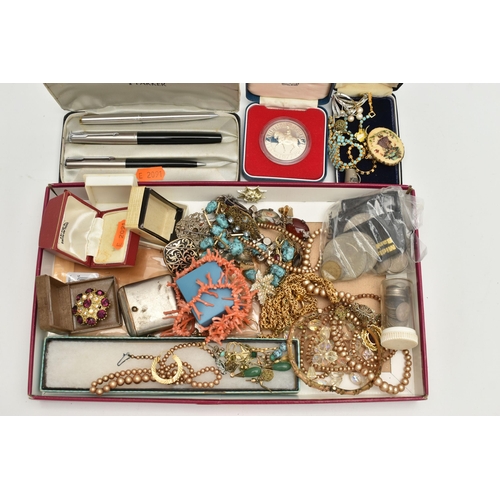 107 - A BOX OF ASSORTED ITEMS, to include a cased 'Parker' pen set, a small assortment of silver coins, ap... 