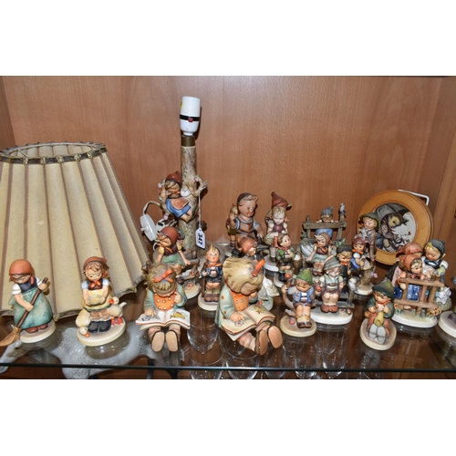 347 - A COLLECTION OF TWENTY TWO GOEBEL HUMMEL FIGURES, A HUMMEL LAMP WITH SHADE AND A HUMMEL REUGE MUSICA... 