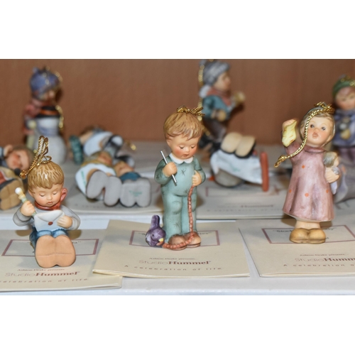 388 - A GROUP OF SEVEN BOXES OF STUDIO HUMMEL CHRISTMAS TREE DECORATIONS, twenty one figures comprising Le... 