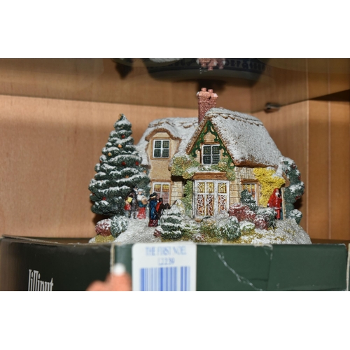 398 - A COLLECTION OF BOXED LILLIPUT LANE AND THE IRISH COLLECTION SCULPTURES, comprising seven Lilliput L... 