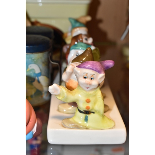 410 - A COLLECTION OF VINTAGE NOVELTY SALT & PEPPER SETS, comprising a 'Clover' Walt Disney's Seven Dwarfs... 