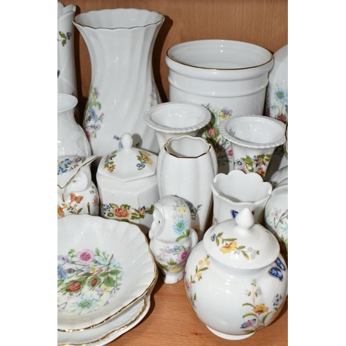 413 - A COLLECTION OF AYNSLEY GIFTWARE, comprising 'Wild Tudor' and 'Cottage Garden' pattern vases, posy v... 