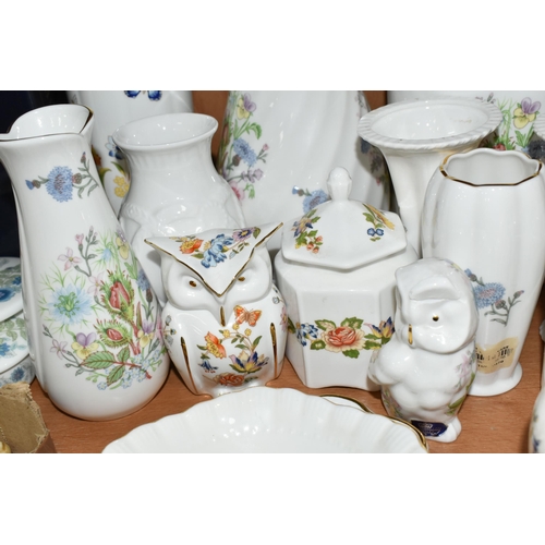 413 - A COLLECTION OF AYNSLEY GIFTWARE, comprising 'Wild Tudor' and 'Cottage Garden' pattern vases, posy v... 