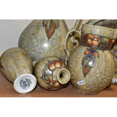 417 - FIVE PIECES OF CRANSTON POTTERY, tube lined 'Tukon' pattern on a mottled glaze, comprising a large c... 