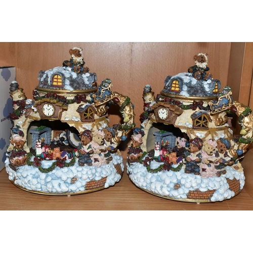 423 - TWO BOXED MUSICAL CHRISTMAS TEAPOT ORNAMENTS, together with two boxed sets of six Heirloom Ornaments... 