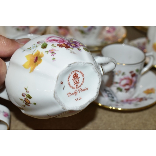 432 - A QUANTITY OF ROYAL CROWN DERBY 'DERBY POSIES' PATTERN TEA AND COFFEE WARE, comprising two dinner pl... 