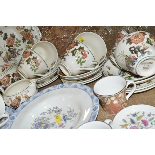 434 - A GROUP OF NAMED CERAMICS, comprising twenty one piece Wedgwood 'Eastern Flowers' pattern tea set, c... 