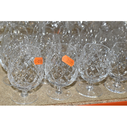 443 - A SUITE OF WEBB CORBETT/ROYAL DOULTON 'GEORGIAN' PATTERN CUT CRYSTAL, comprising twelve white wine g... 