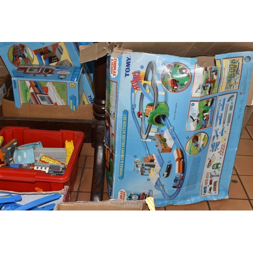 450 - SEVEN BOXES AND LOOSE TOMY THOMAS THE TANK ENGINE TOY RAILWAY, ETC, to include a box of boxed trains... 