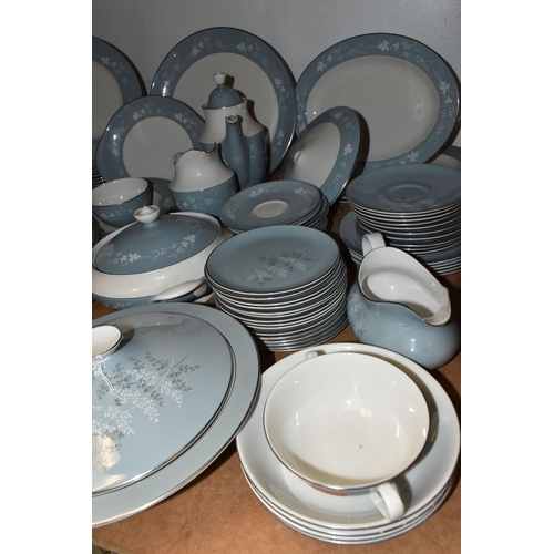 480 - A LARGE QUANTITY OF ROYAL DOULTON 'REFLECTION' PATTERN AND 'FOREST GLADE' PATTERN DINNERWARE, compri... 