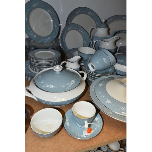 480 - A LARGE QUANTITY OF ROYAL DOULTON 'REFLECTION' PATTERN AND 'FOREST GLADE' PATTERN DINNERWARE, compri... 