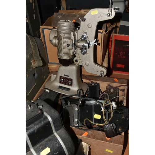 542 - A COLLECTION OF VINTAGE CINE PROJECTORS, to include a G.B. Bell & Howell 8mm projector model 606 H, ... 