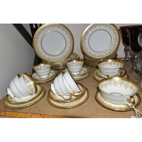 573 - AYNSLEY 'GOLD DOWERY 7982' PART DINNER SERVICE, comprising of six of each of the following, teacups,... 