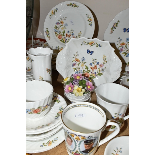 575 - AYNSLEY DINNER WARES AND GIFT WARES ETC, to include 'Cottage Garden' dinner plates, starter plates, ... 