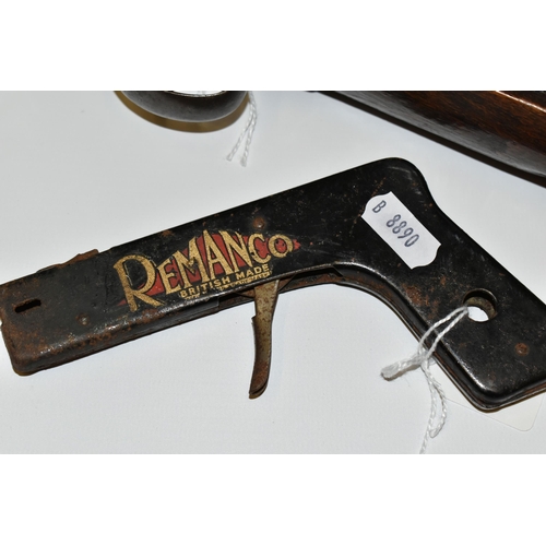 184 - A RARE AND UNUSUAL PISTOL GAS STOVE LIGHTER, Patented by REMANCO and made in England around the 1930... 