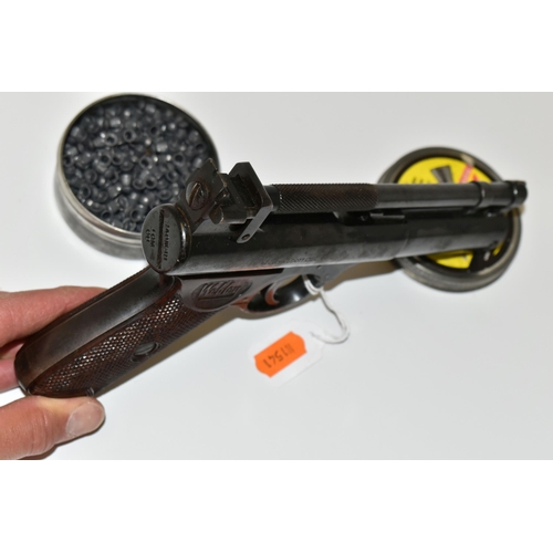 192 - A .22'' WEBLEY & SCOTT SENIOR AIR PISTOL, bearing batch number 1488, It is in correct working order ... 