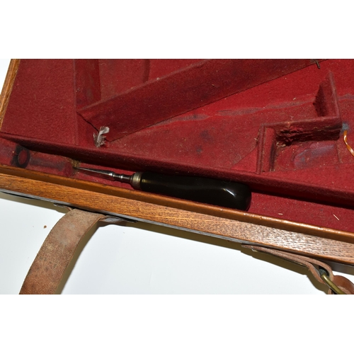 208 - A HIGH QUALITY LEATHER ON OAK DOUBLE SHOTGUN CASE, designed to accommodate two shotguns with 30'' ba... 