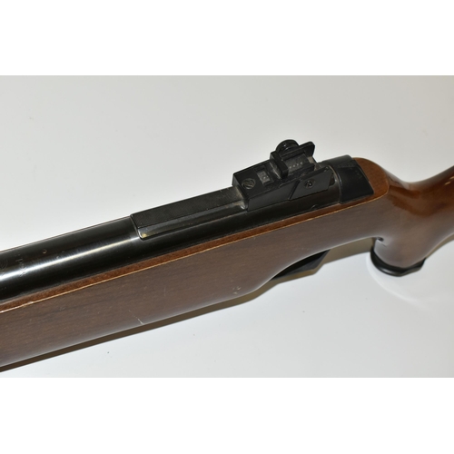 223 - A .177'' SPANISH NORICA MODEL 80-6 HINGED ACTION SPRING AIR RIFLE, serial number F11297, it is fitte... 