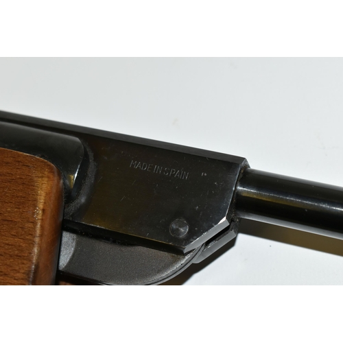 223 - A .177'' SPANISH NORICA MODEL 80-6 HINGED ACTION SPRING AIR RIFLE, serial number F11297, it is fitte... 