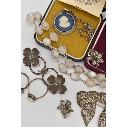 72 - A BAG OF ASSORTED JEWELLERY, to include a white metal marcasite bow brooch, an AF white metal moonst... 