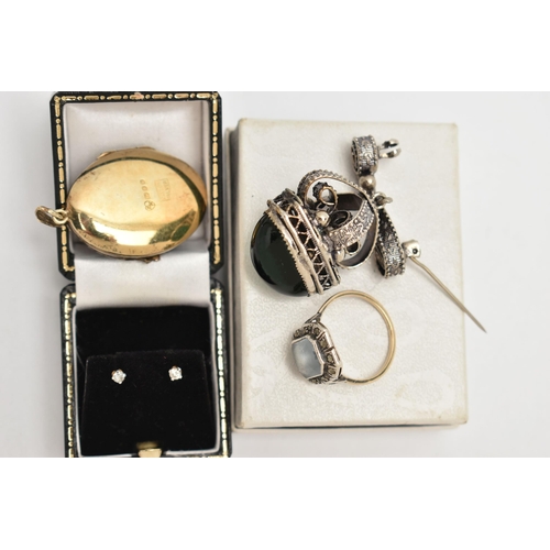 98 - A SMALL ASSORTMENT OF JEWELLERY, to include a pair of small diamond earrings in yellow metal setting... 