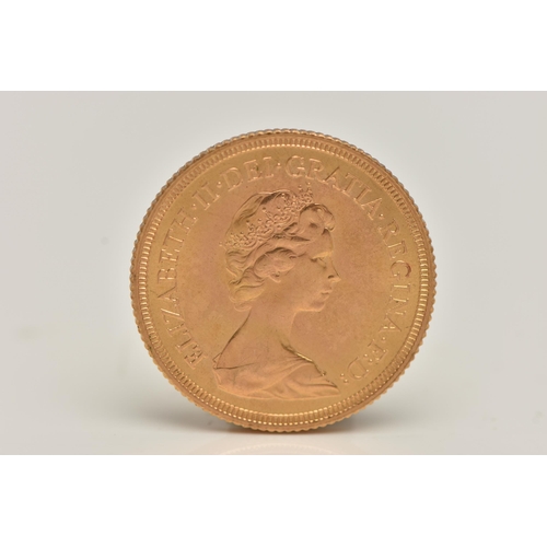 161 - A MID 20TH CENTURY FULL GOLD SOVEREIGN COIN, depicting Queen Elizabeth II, dated 1974, approximate g... 