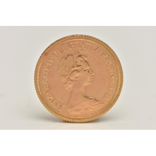 162 - A MID 20TH CENTURY FULL GOLD SOVEREIGN COIN, depicting Queen Elizabeth II, dated 1974, approximate g... 