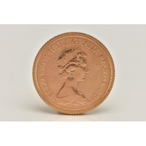 164 - A MID 20TH CENTURY FULL GOLD SOVEREIGN COIN, depicting Queen Elizabeth II, dated 1974, approximate g... 