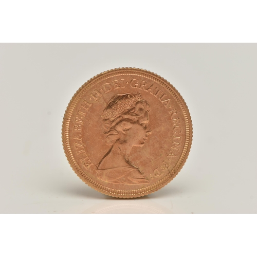 165 - A MID 20TH CENTURY FULL GOLD SOVEREIGN COIN, depicting Queen Elizabeth II, dated 1974, approximate g... 