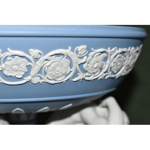 399 - A BOXED WEDGWOOD MASTERPIECE COLLECTION LIMITED EDITION PALE BLUE JASPERWARE MICHELANGELO BOWL, no.7... 