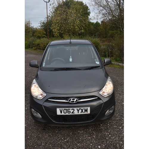 1004 - A HYUNDAI I10 ACTIVE AUTO HATCHBACK, REGISTRATION NUMBER VO62 YXM, five doors, 1248cc petrol engine,... 