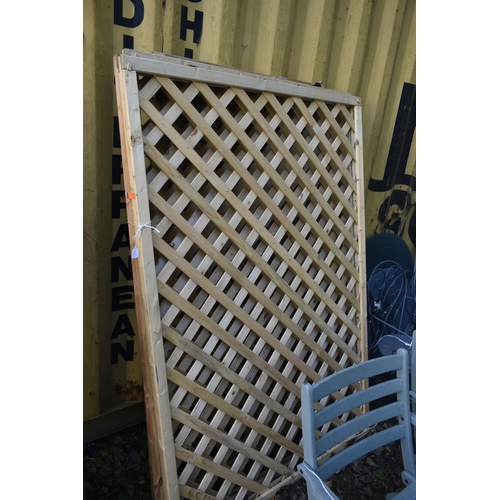 1036 - THREE BRAND NEW DIAMOND TRELLIS, 120cm x 181cm, and two other smaller diamond trellis (5)