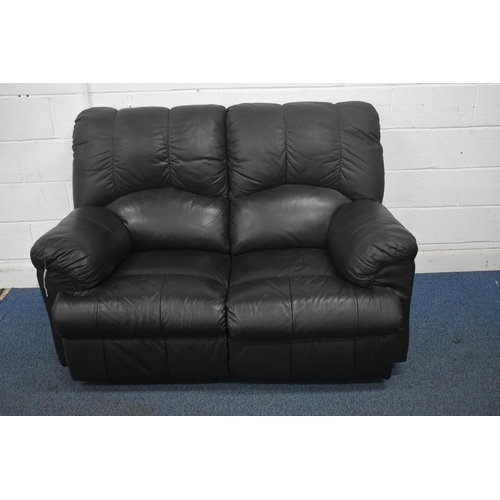 1412 - A BLACK LEATHER MANUAL RECLINING TWO SEATER SETTEE, length 154cm x depth 104cm