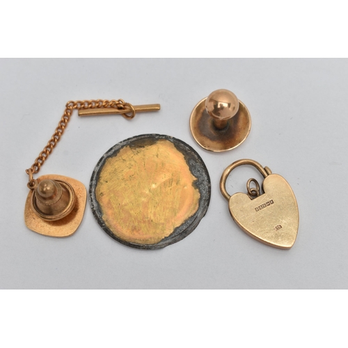 105 - A SMALL QUANTITY OF ITEMS, to include a boxed yellow metal pin badge, 2.4 grams, stamped 9ct with sa... 